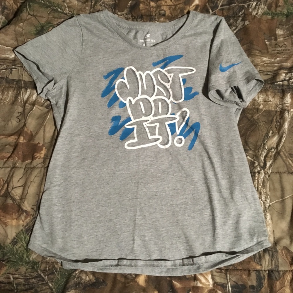 Nike T-shirt